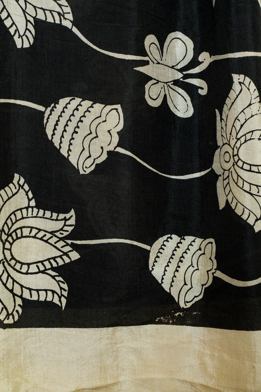 The Lotus Symphony Kalamkari Dupattas