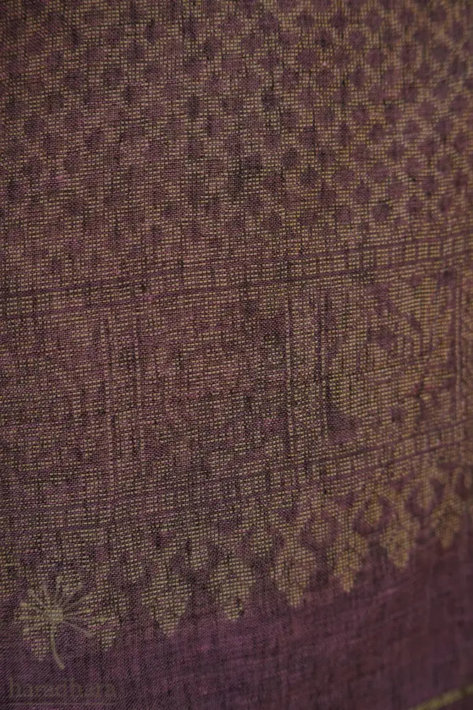 Where Peacocks Linger 2.5 Metres / 2.5 Metres Linen Jamdani