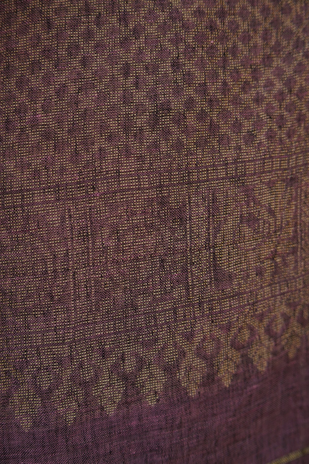 Where Peacocks Linger 2.5 Metres / 2.5 Metres Linen Jamdani