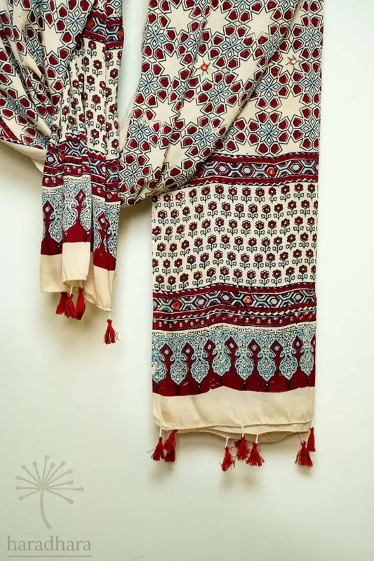Geometry Of Grace Ajrakh Dupattas