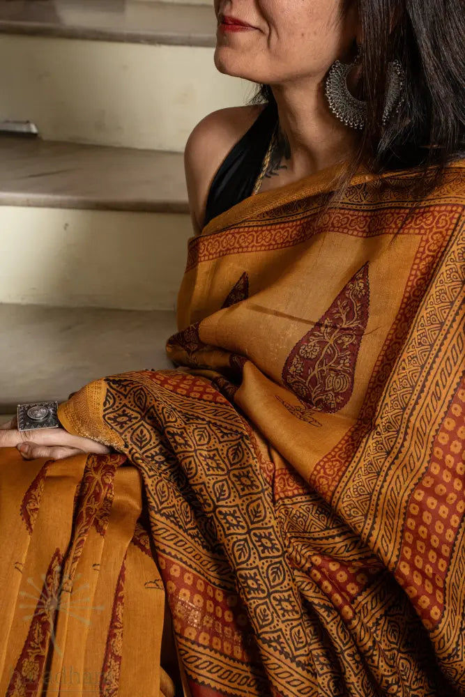 Mustard Maroon Symphony Maheshwari Sarees