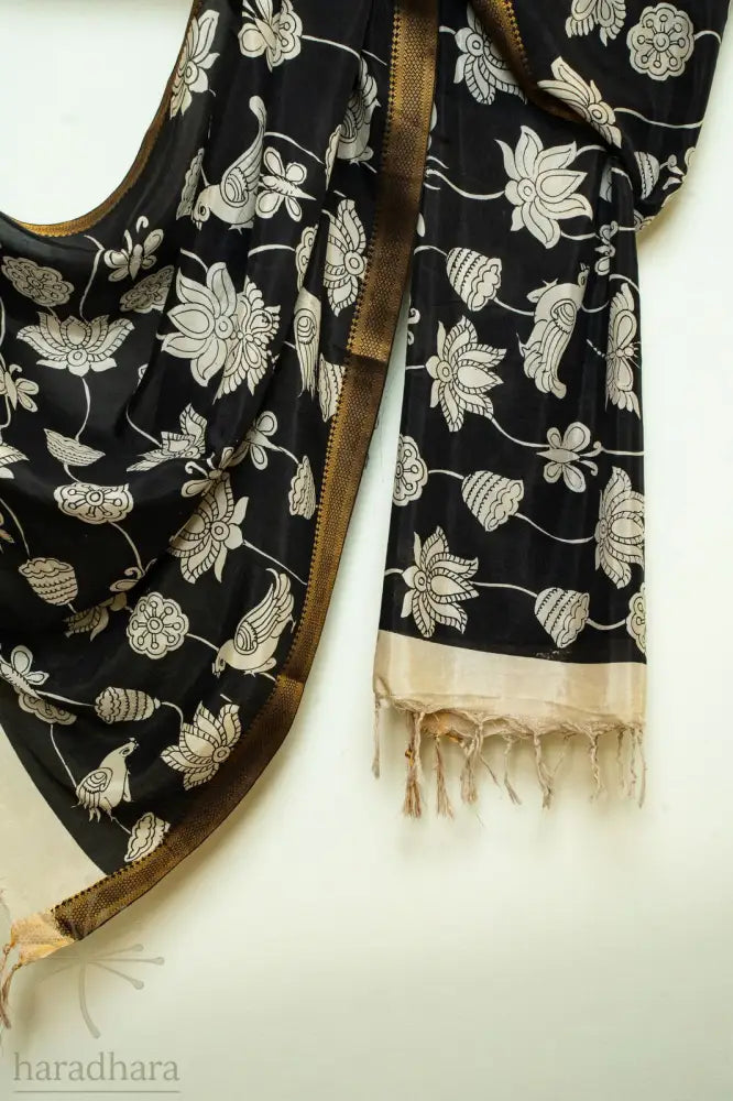 The Lotus Symphony Kalamkari Dupattas