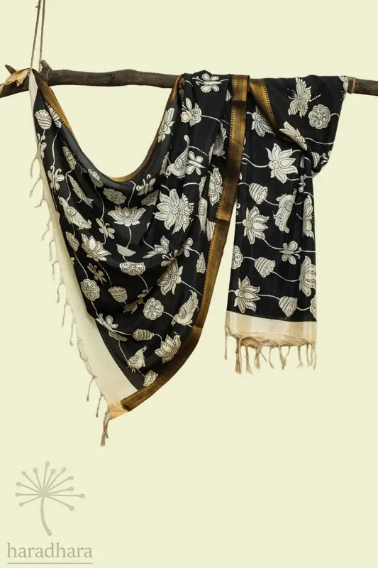 The Lotus Symphony Kalamkari Dupattas